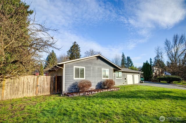 Property photo for 15630 3rd Avenue NE, Duvall photo 4