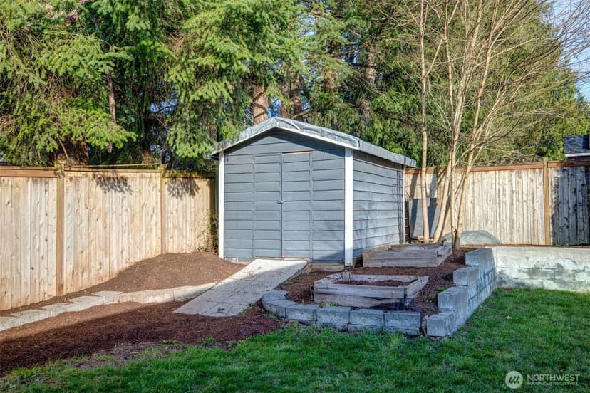 Property photo for 15630 3rd Avenue NE, Duvall photo 35