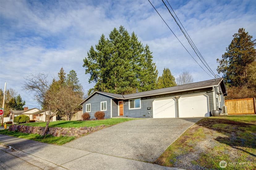 Property photo for 15630 3rd Avenue NE, Duvall photo 3