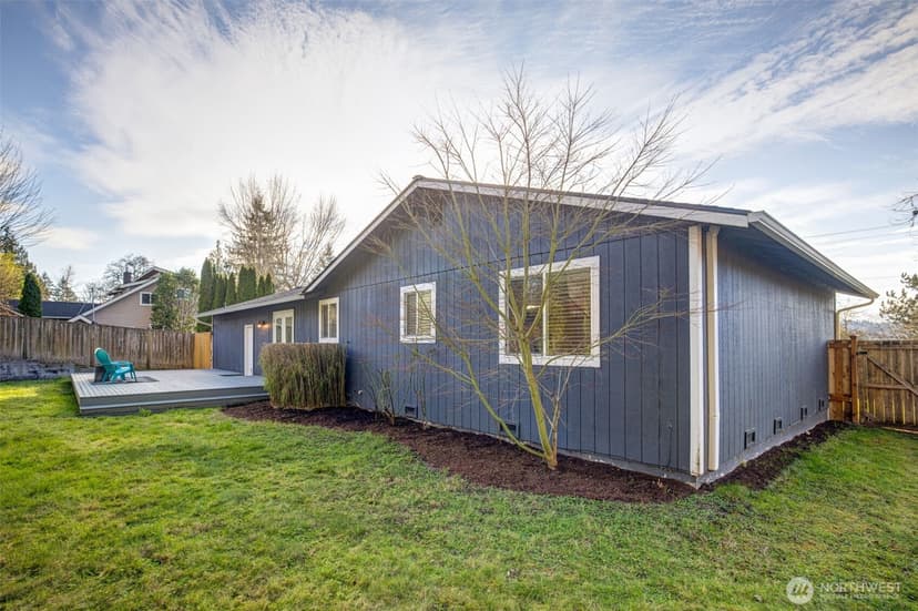 Property photo for 15630 3rd Avenue NE, Duvall photo 34