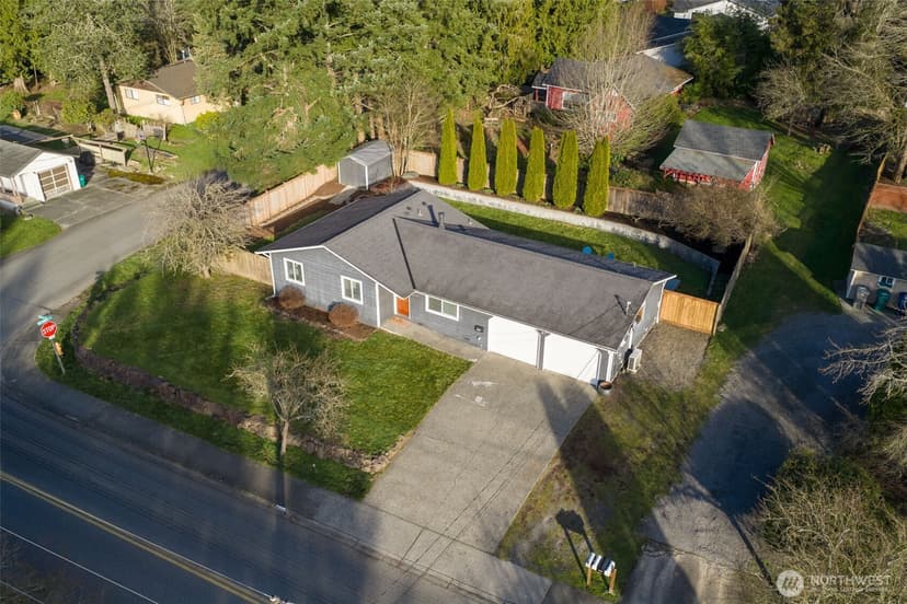 Property photo for 15630 3rd Avenue NE, Duvall photo 36