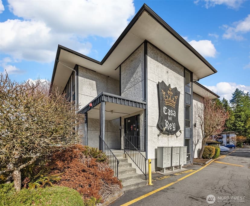Property photo for 19411 56th Avenue W #218, Lynnwood photo 12