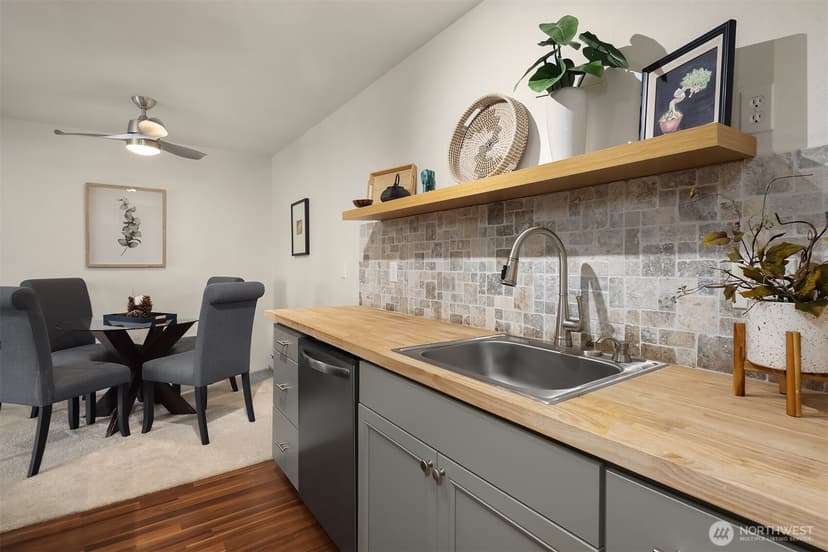 Property photo for 19411 56th Avenue W #218, Lynnwood photo 7