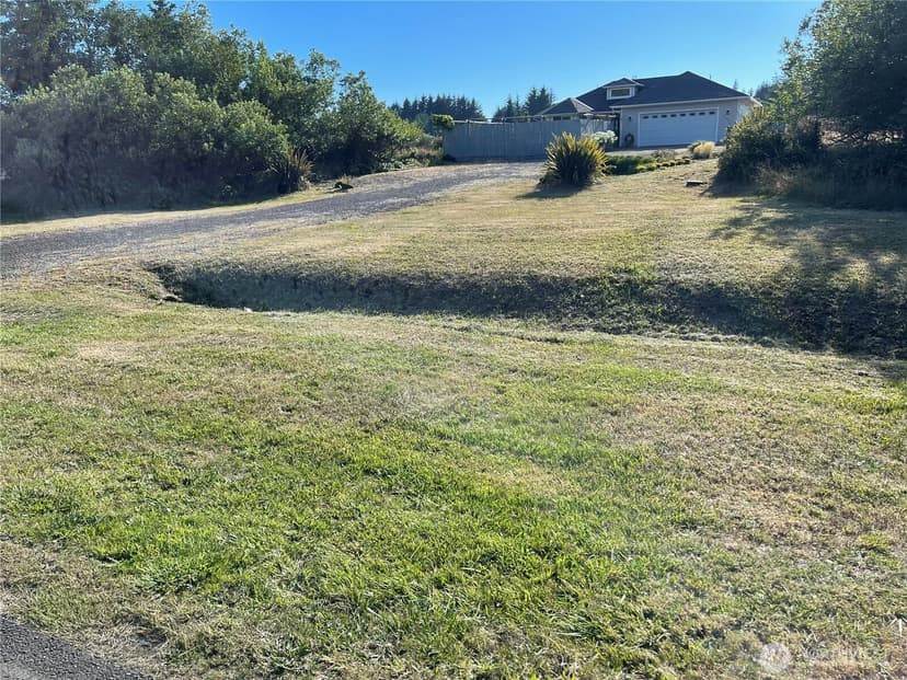 Property photo for 571 E Chance A La Mer NE, Ocean Shores photo 34