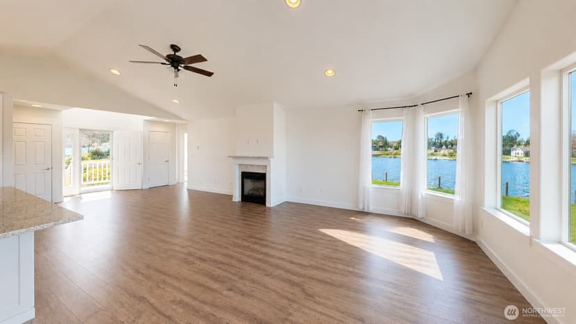 Property photo for 571 E Chance A La Mer NE, Ocean Shores photo 10