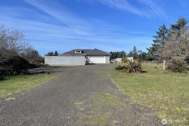Property photo for 571 E Chance A La Mer NE, Ocean Shores photo 4