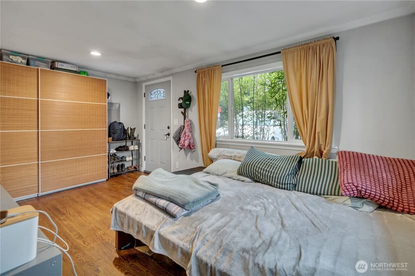 Property photo for 5429 Renton Avenue S, Seattle photo 5