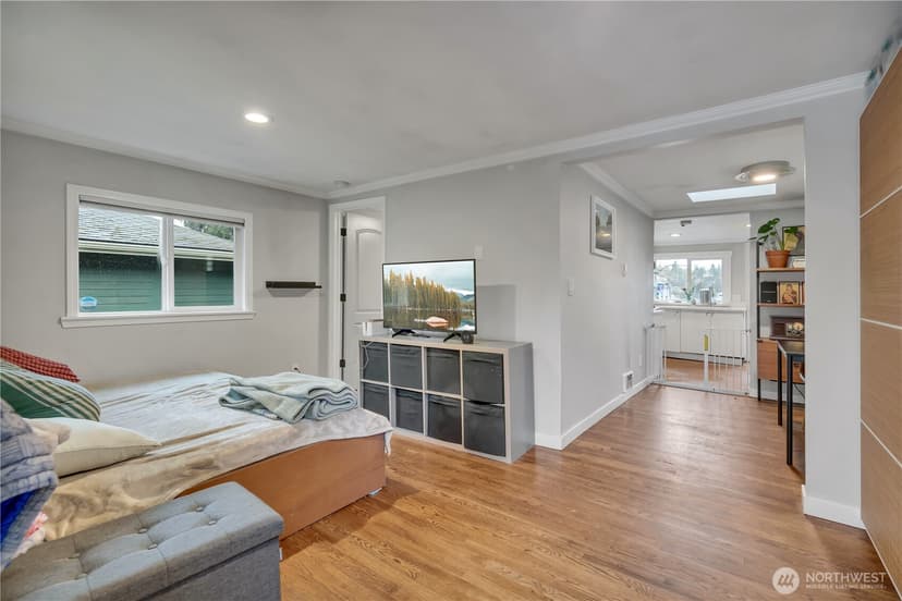 Property photo for 5429 Renton Avenue S, Seattle photo 3