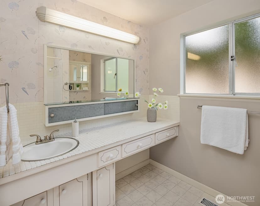 Property photo for 4239 S 185th Street, SeaTac photo 14