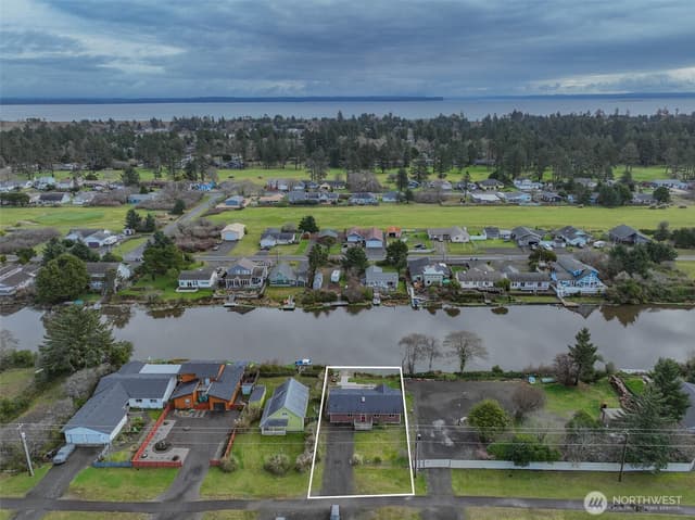 Property photo for 306 Point Brown Avenue NE, Ocean Shores photo 5