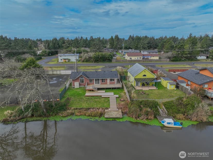 Property photo for 306 Point Brown Avenue NE, Ocean Shores photo 10
