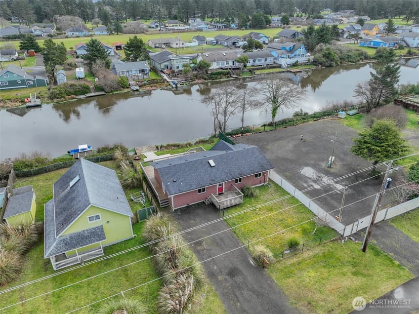 Property photo for 306 Point Brown Avenue NE, Ocean Shores photo 2