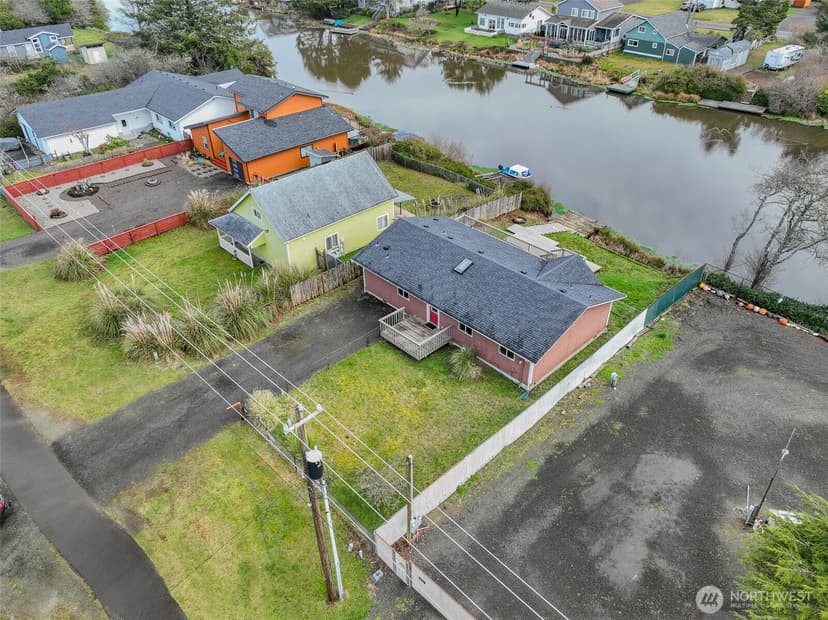 Property photo for 306 Point Brown Avenue NE, Ocean Shores photo 3