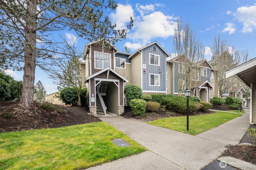 Property photo for 710 240TH Way SE #F-301, Sammamish photo 2