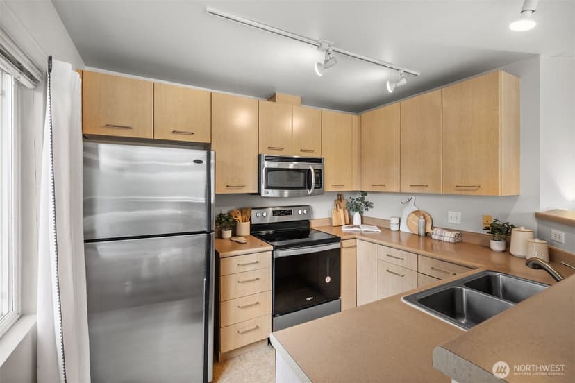 Property photo for 710 240TH Way SE #F-301, Sammamish photo 14