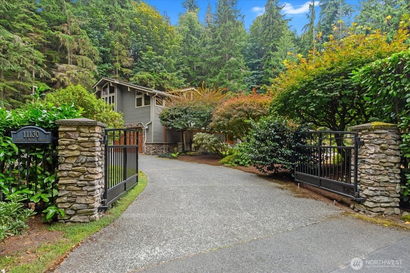 Property photo for 11130 S Deer Drive, Woodway