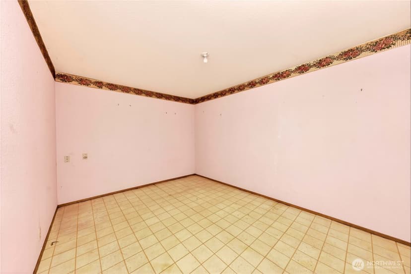 Property photo for 3909 Northshore Boulevard NE, Tacoma photo 21
