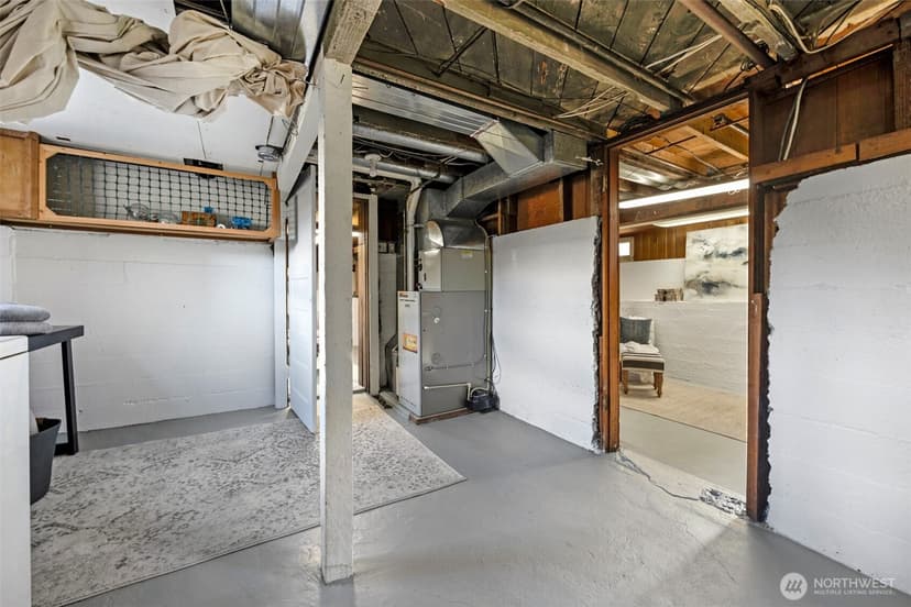 Property photo for 8007 Fremont Avenue N, Seattle photo 22
