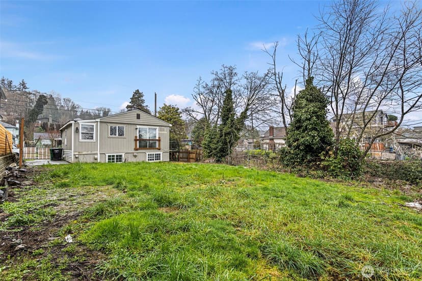 Property photo for 1901 S Plum Street, Seattle photo 14