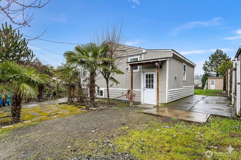 Property photo for 1901 S Plum Street, Seattle