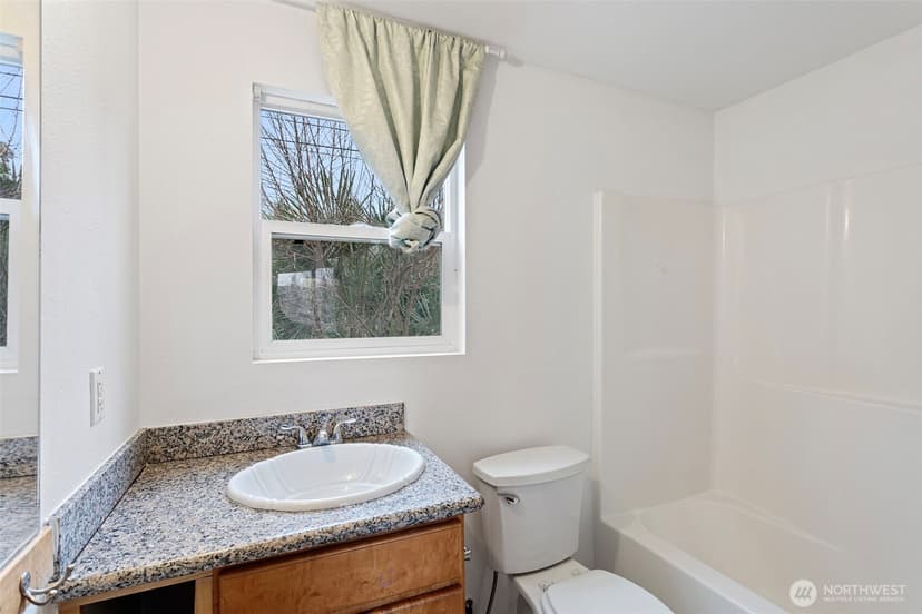 Property photo for 1901 S Plum Street, Seattle photo 9