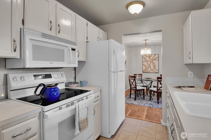 Property photo for 3413 Gilman Avenue W #201, Seattle photo 7