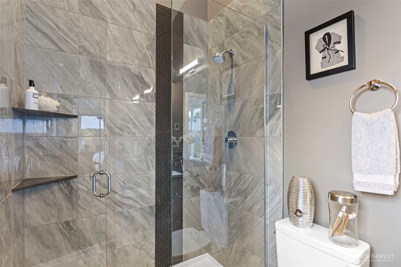 Property photo for 2527 29th Avenue S #B, Seattle photo 24