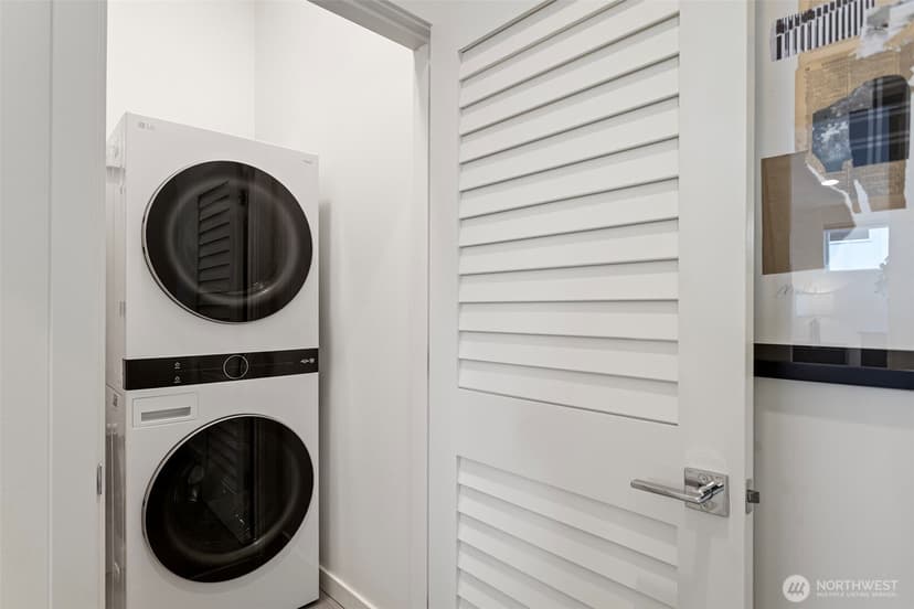 Property photo for 2527 29th Avenue S #B, Seattle photo 18