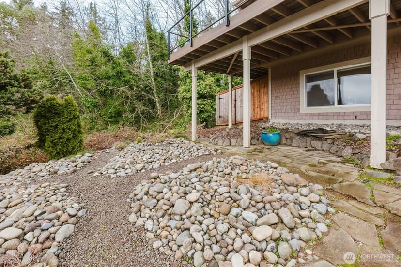 Property photo for 1404 Eastlake Drive, Bremerton photo 40