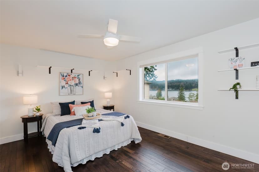 Property photo for 1404 Eastlake Drive, Bremerton photo 16