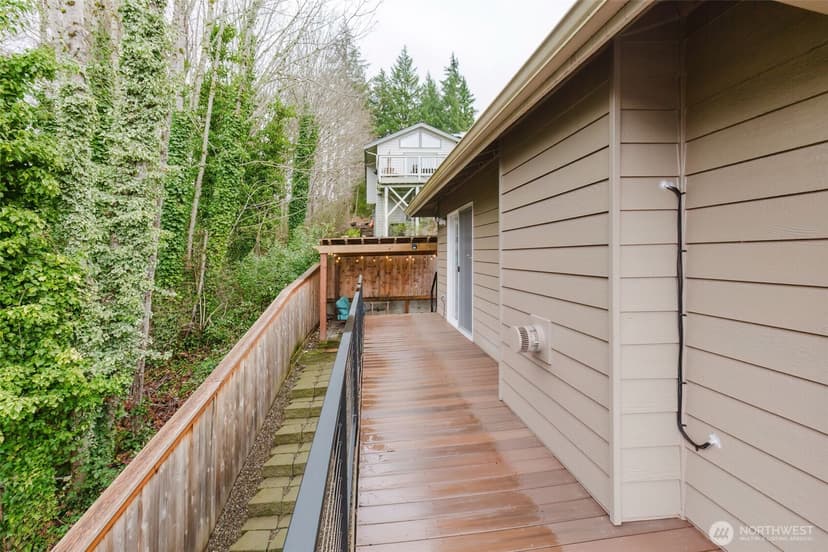 Property photo for 1404 Eastlake Drive, Bremerton photo 39