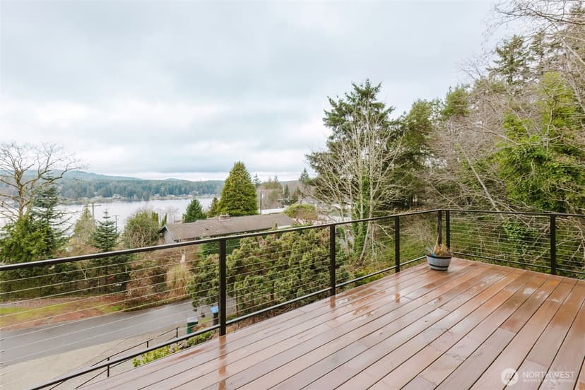 Property photo for 1404 Eastlake Drive, Bremerton photo 30
