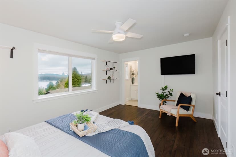 Property photo for 1404 Eastlake Drive, Bremerton photo 17