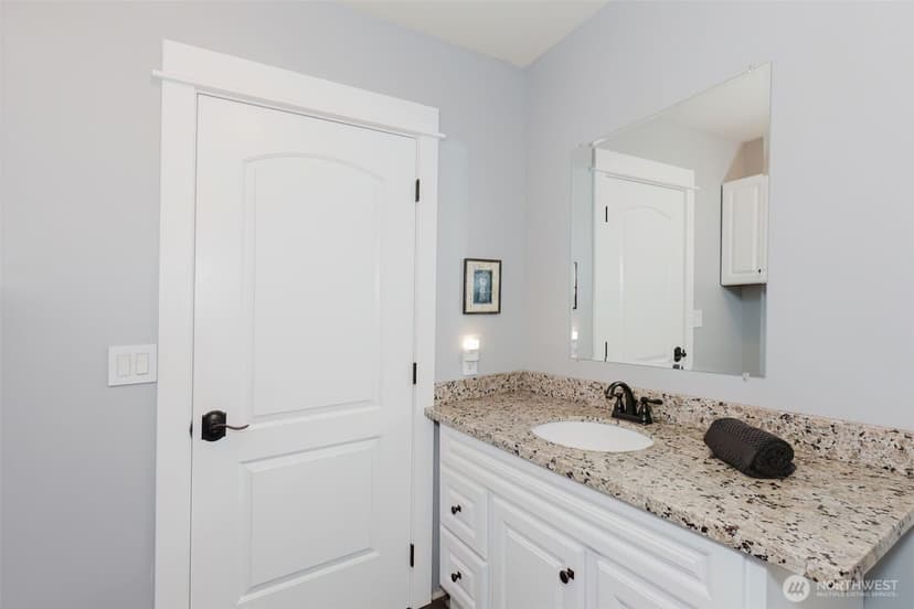Property photo for 1404 Eastlake Drive, Bremerton photo 26