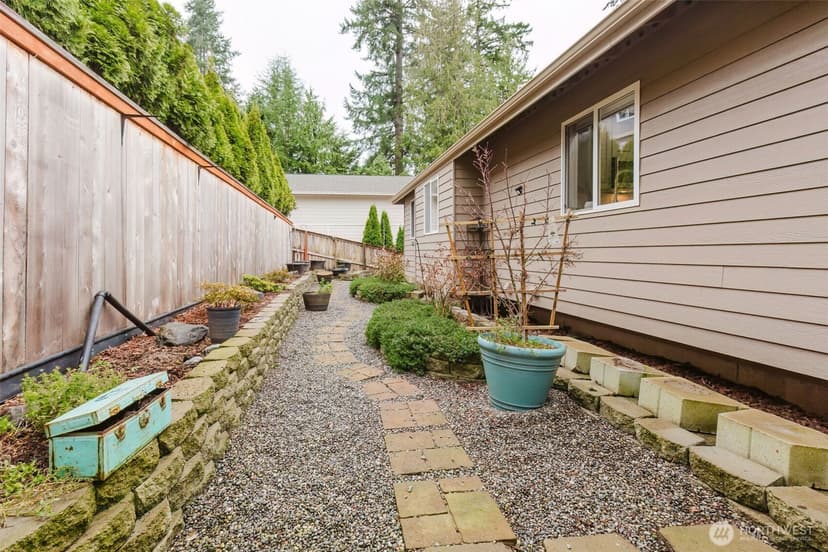 Property photo for 1404 Eastlake Drive, Bremerton photo 35