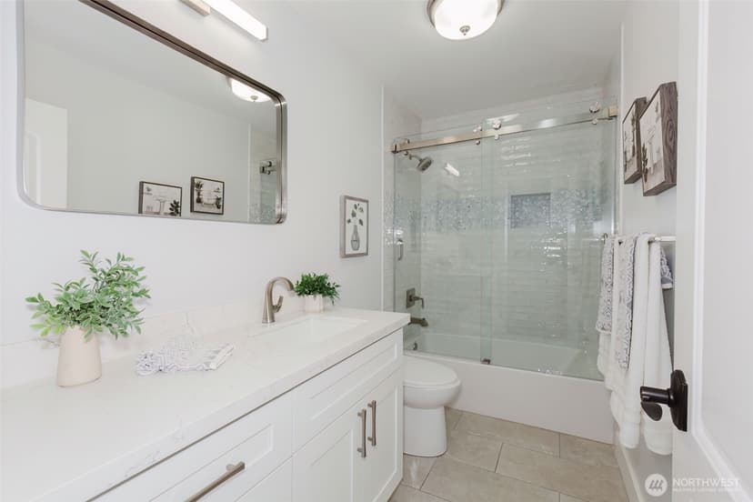 Property photo for 1404 Eastlake Drive, Bremerton photo 15