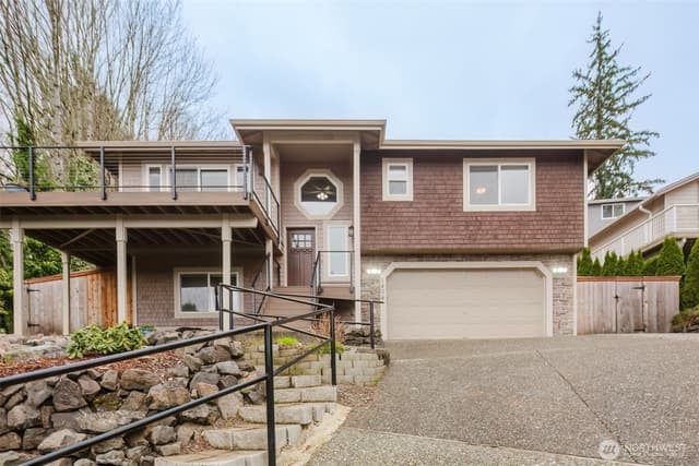 Property photo for 1404 Eastlake Drive, Bremerton photo 3
