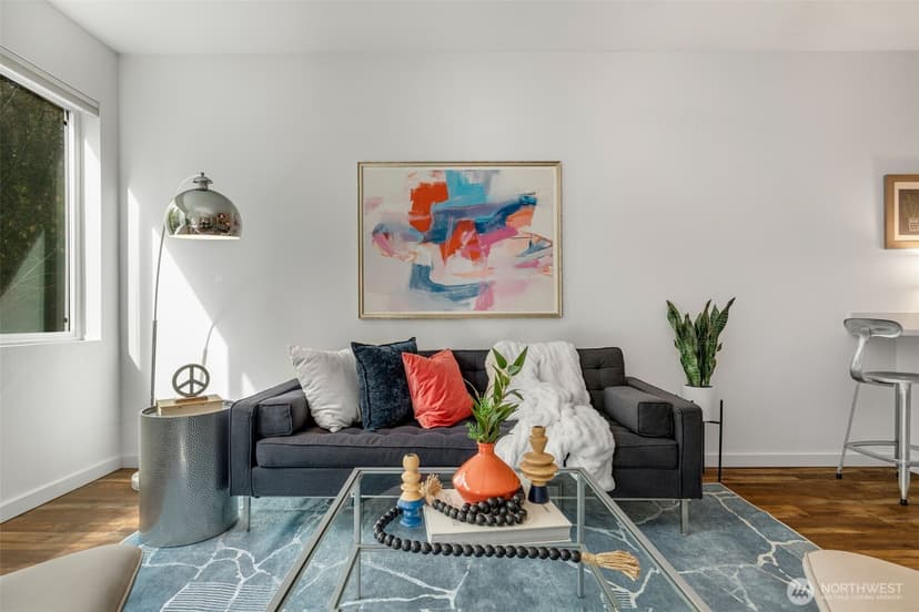 Property photo for 3213 Harbor Avenue SW #216, Seattle photo 6