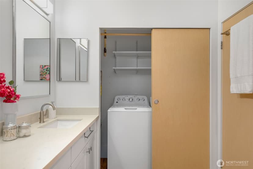 Property photo for 3213 Harbor Avenue SW #216, Seattle photo 21