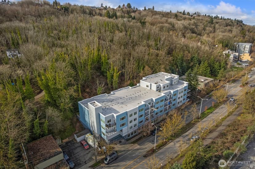Property photo for 3213 Harbor Avenue SW #216, Seattle photo 26