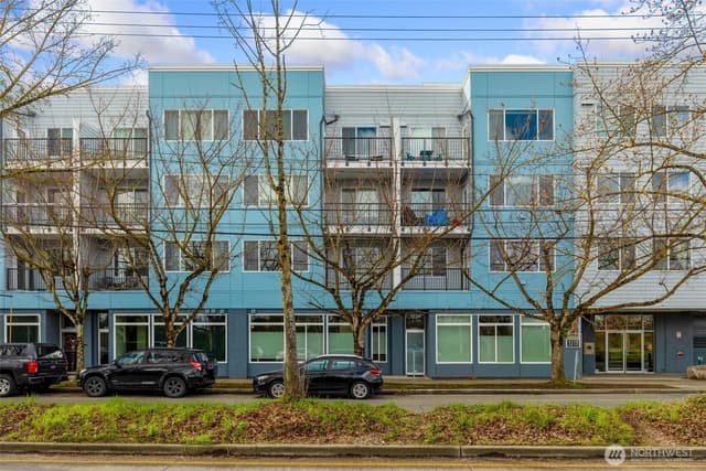 Property photo for 3213 Harbor Avenue SW #216, Seattle