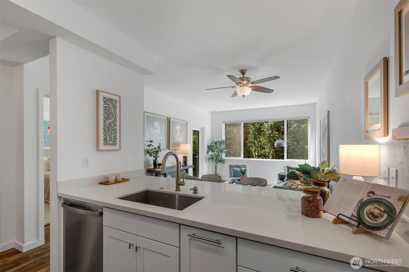 Property photo for 3213 Harbor Avenue SW #216, Seattle photo 11