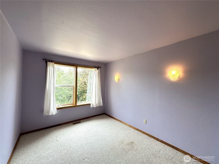 Property photo for 832 Whale Court SW, Ocean Shores photo 12