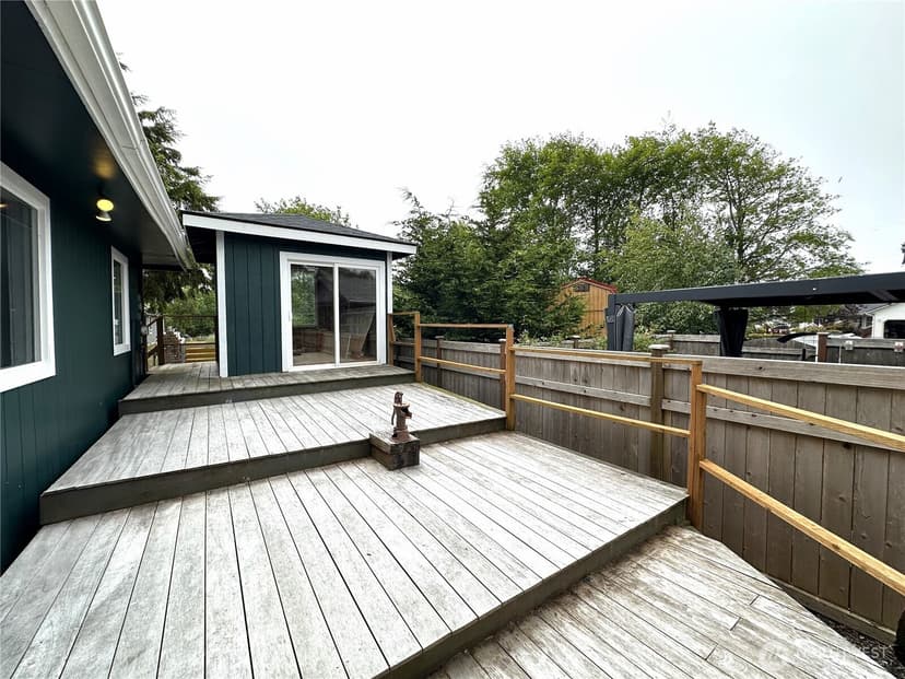Property photo for 832 Whale Court SW, Ocean Shores photo 30