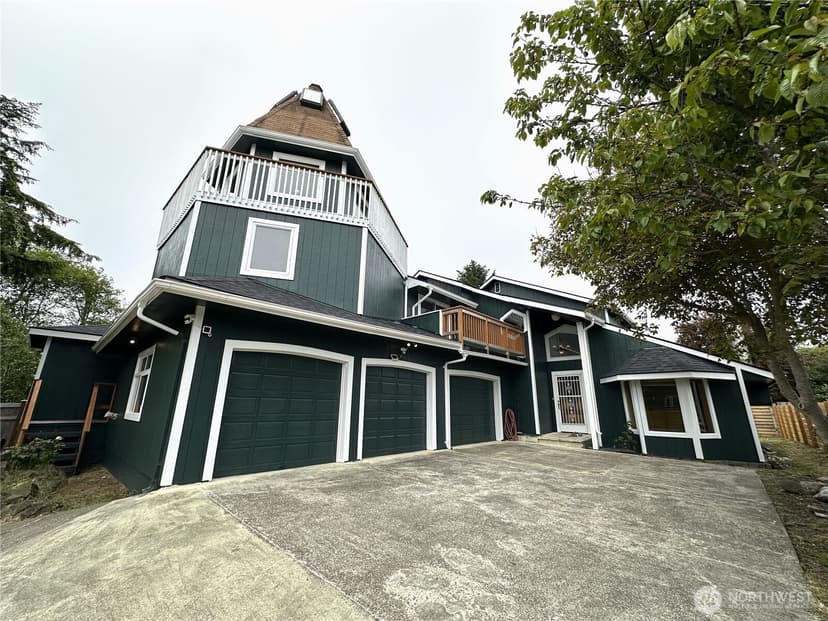 Property photo for 832 Whale Court SW, Ocean Shores