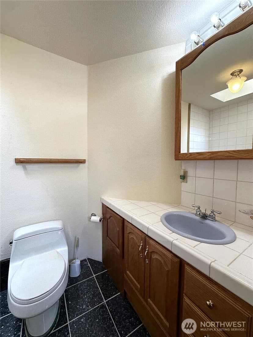 Property photo for 832 Whale Court SW, Ocean Shores photo 17