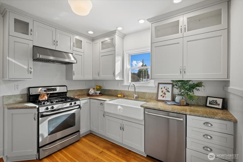 Property photo for 717 NW 56th Street, Seattle photo 6