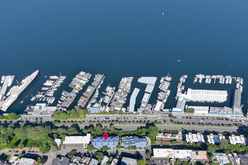 Property photo for 2420 8th Avenue N #201, Seattle photo 33