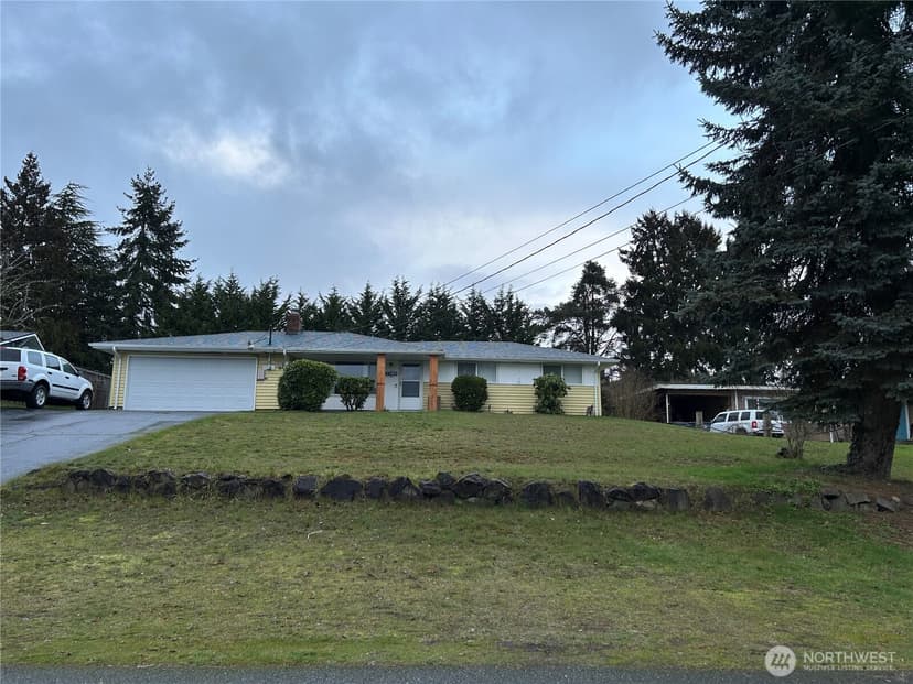 Property photo for 2201 Cascade Place W, University Place