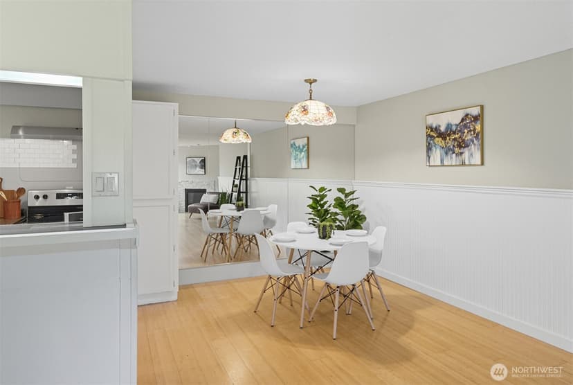 Property photo for 9416 1st Avenue NE #305, Seattle photo 10